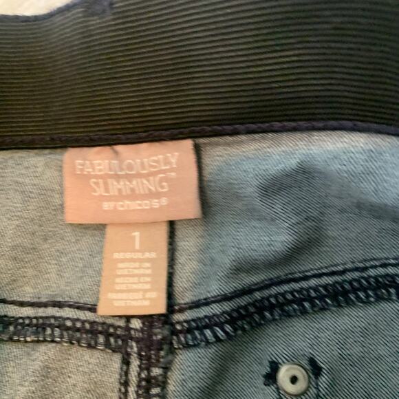 Chico's Fabulously Slimming Jeans Slim Cut Sz 1 Regular Medium Sz 8 - Picture 6 of 7